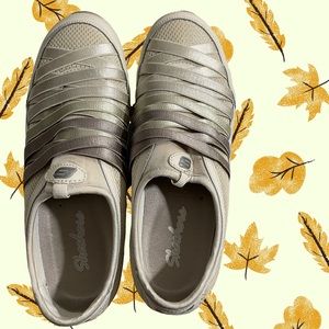 SKETCHERS women’s size 7.5